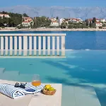 Willa Luxury Seafront White Sparkle Brac With Heated Pool *