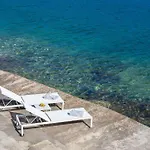 Luxury Seafront White Sparkle Brac With Heated Pool Willa *