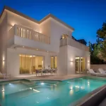 Luxury Seafront White Sparkle Brac With Heated Pool * Sumartin