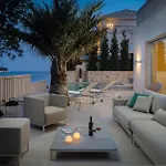 Luxury Seafront White Sparkle Brac With Heated Pool Willa *