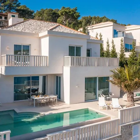 Luxury Seafront White Sparkle Brac With Heated Pool Villa Sumartin