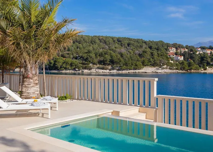Luxury Seafront White Sparkle Brac With Heated Pool