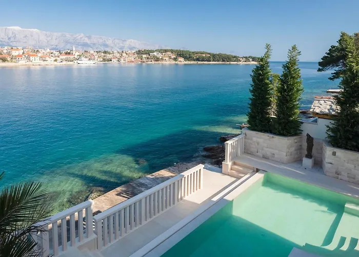 Villa Luxury Seafront White Sparkle Brac With Heated Pool Sumartin