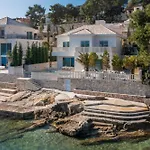 Luxury Seafront White Sparkle Brac With Heated Pool