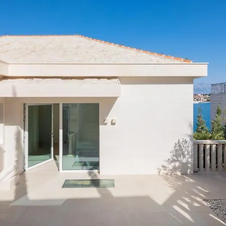 Luxury Seafront White Sparkle Brac With Heated Pool