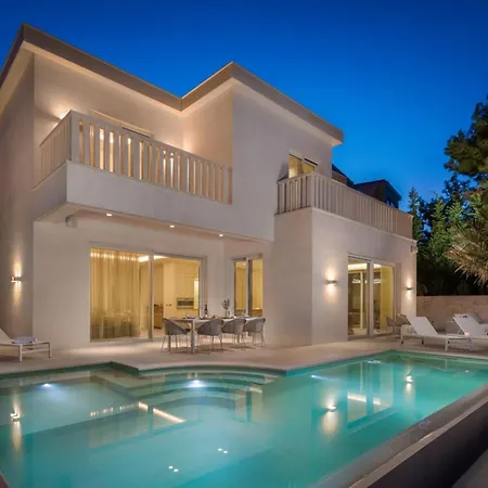 Luxury Seafront White Sparkle Brac With Heated Pool * Sumartin