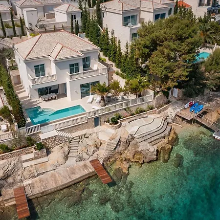 Luxury Seafront White Sparkle Brac With Heated Pool Villa Sumartin