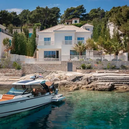 Villa Luxury Seafront White Sparkle Brac With Heated Pool Sumartin