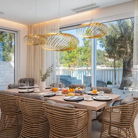 Luxury Seafront White Sparkle Brac With Heated Pool Sumartin
