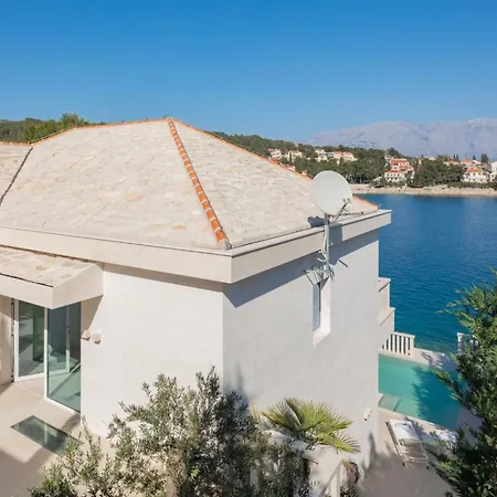 Luxury Seafront White Sparkle Brac With Heated Pool * Sumartin